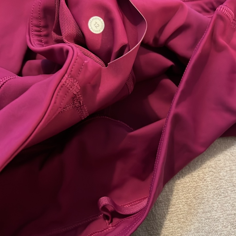 Lululemon Fuchsia Leggings - Picture 4 of 4